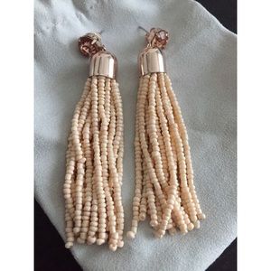 Cream tassel earrings✨